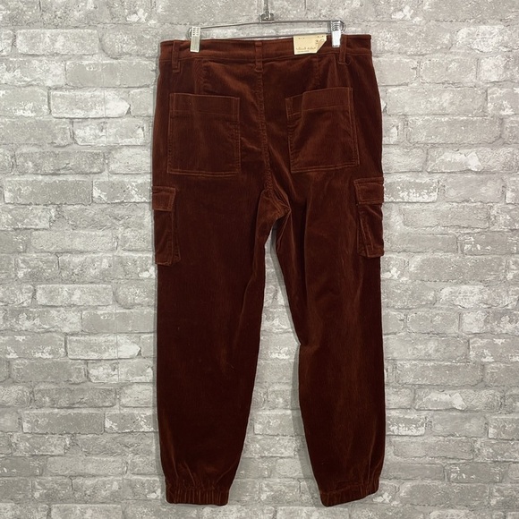 Altar’d State High Rise Joggers in Dark Rust - Picture 6 of 8